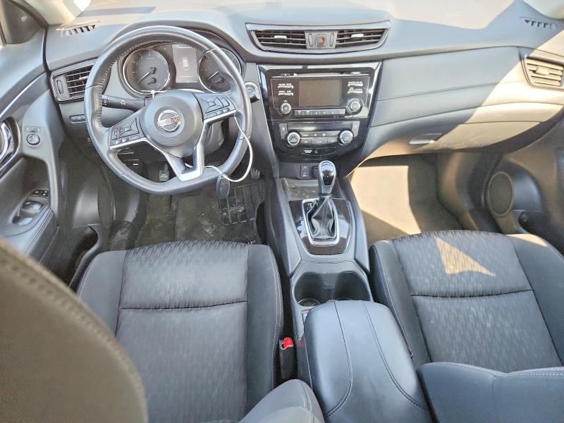 68563416 :رقم المزاد ، KNMAT2MV3HP535811 vin ، 2017 Nissan Rogue مزاد بيع