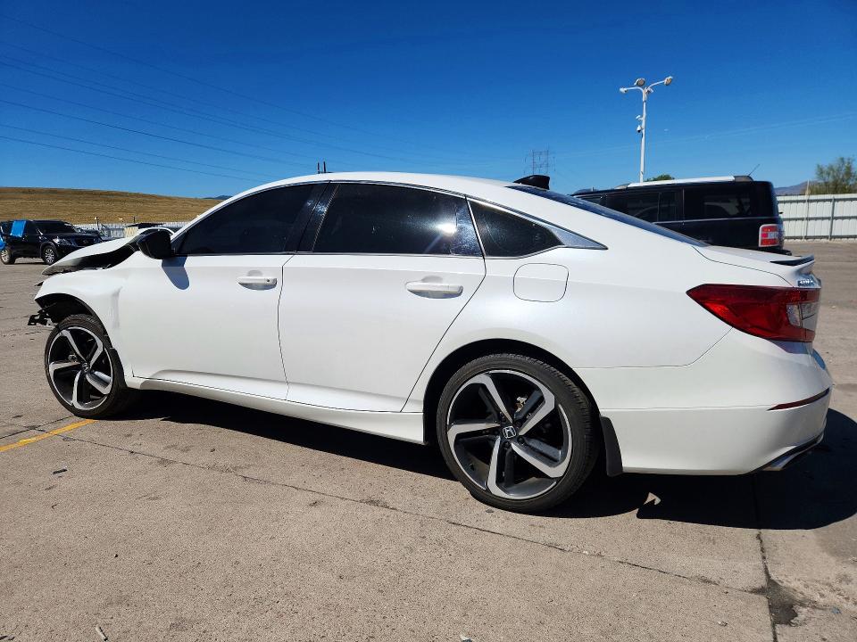 68072736 :رقم المزاد ، 1HGCV1F33NA110002 vin ، 2022 Honda Accord مزاد بيع
