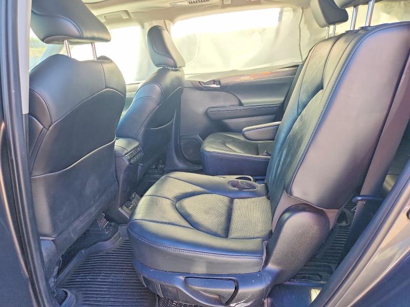 Aukcja sprzedaży 2021 Toyota Highlander, vin: 5TDEBRCH3MS068804, numer aukcji: 68593706