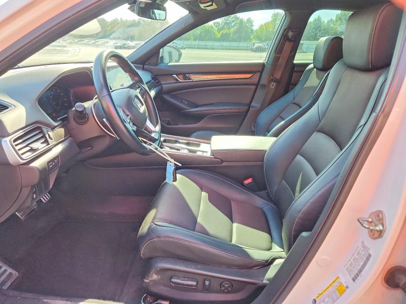 Продажа на аукционе авто 2019 Honda Accord, vin: 1HGCV1F38KA117717, номер лота: 70317486