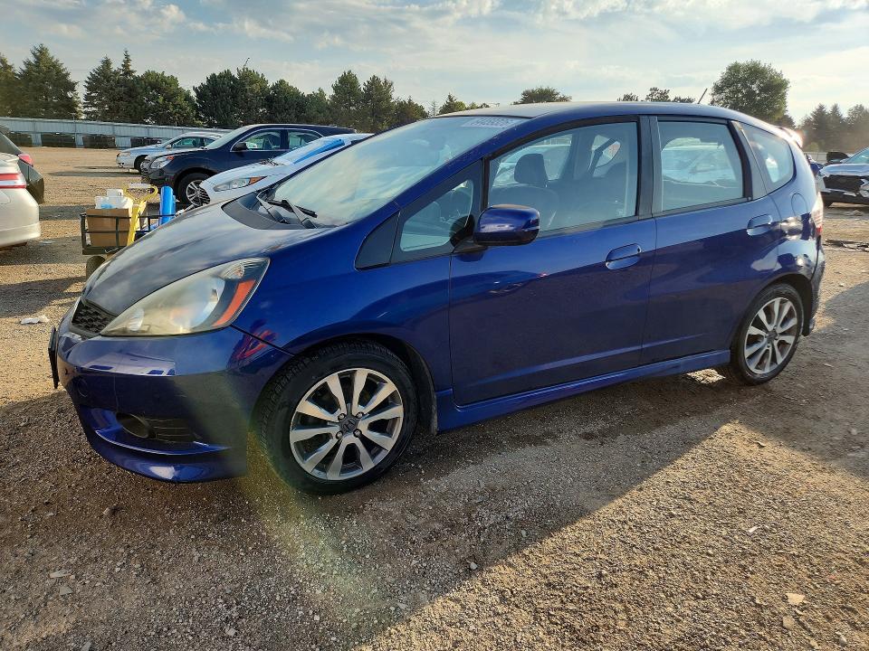 Продажа на аукционе авто 2013 Honda Fit, vin: JHMGE8H55DC069347, номер лота: 64459326