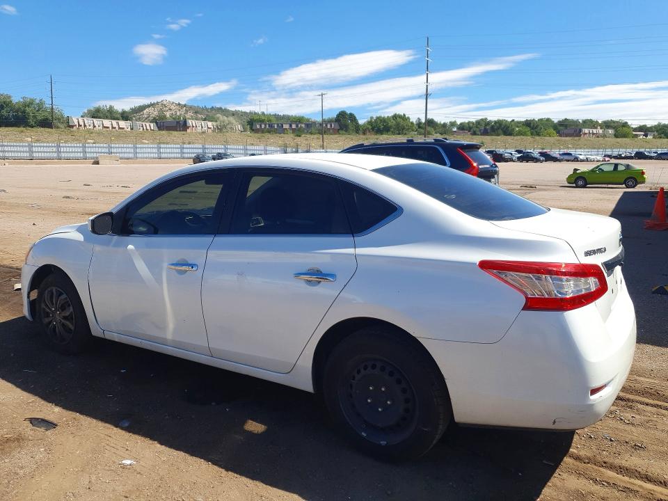 2014 Nissan Sentra მანქანა იყიდება აუქციონზე, vin: 3N1AB7AP3EL647265, აუქციონის ნომერი: 67904516