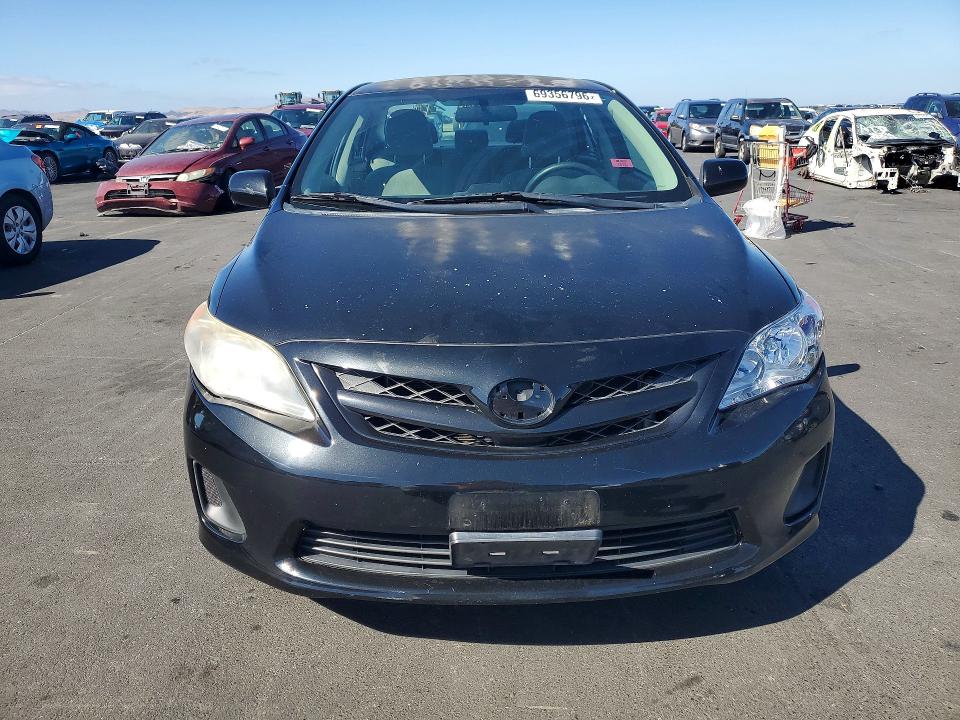 69356796 :رقم المزاد ، 2T1BU4EE3CC805963 vin ، 2012 Toyota Corolla مزاد بيع