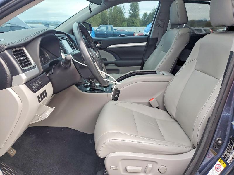 70635646 :رقم المزاد ، 5TDJZRFH3JS833379 vin ، 2018 Toyota Highlander مزاد بيع