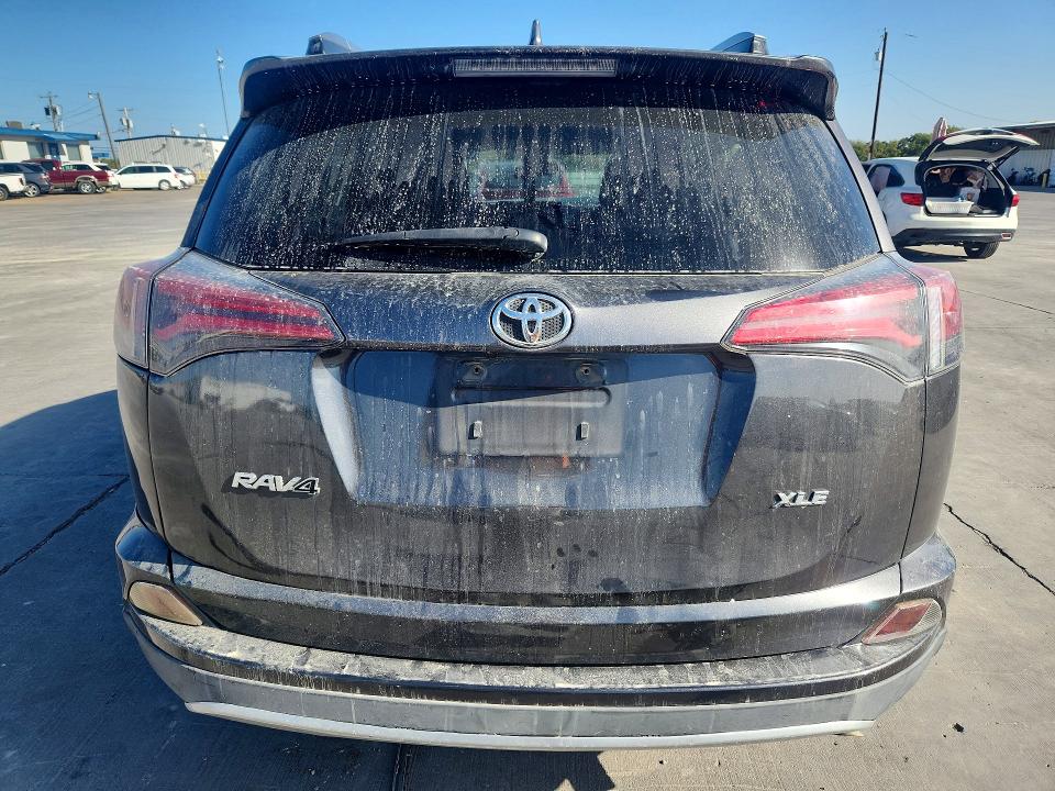 2018 Toyota Rav4 მანქანა იყიდება აუქციონზე, vin: JTMWFREV2JJ732661, აუქციონის ნომერი: 68853526