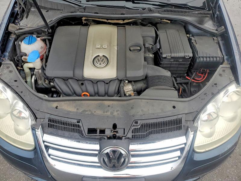68580196 :رقم المزاد ، 3VWRZ71K08M103740 vin ، 2008 Volkswagen Jetta مزاد بيع