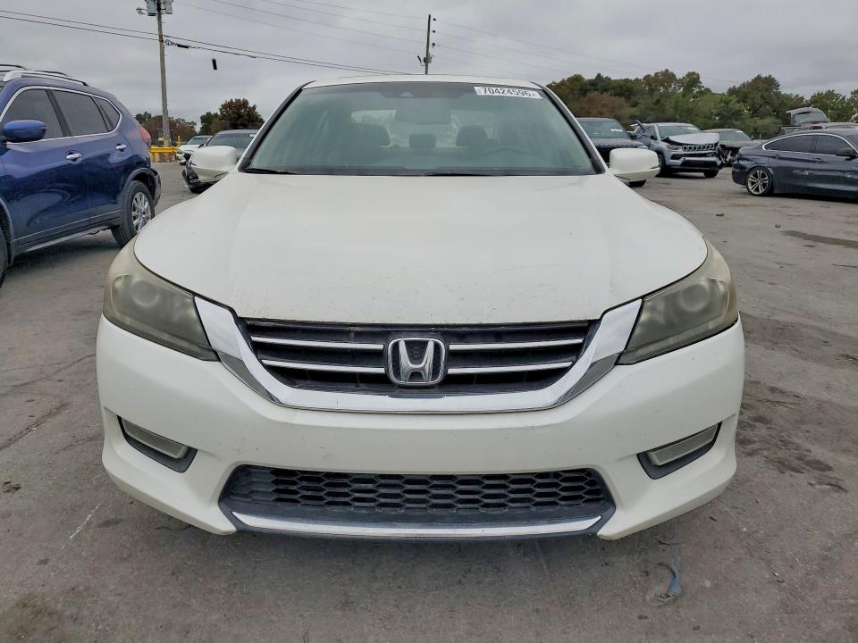 Aukcja sprzedaży 2013 Honda Accord, vin: 1HGCR3F87DA010527, numer aukcji: 70424596