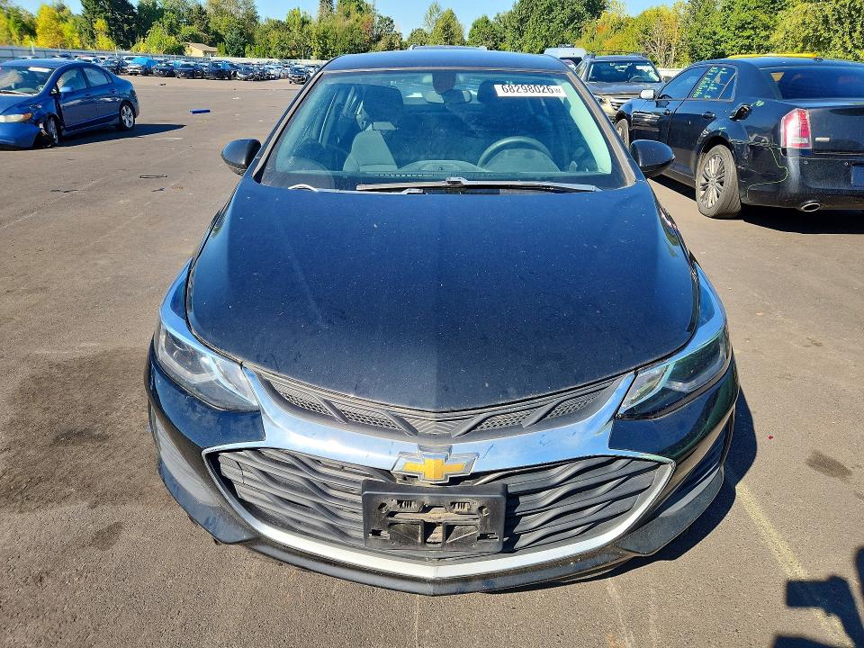 68298026 :رقم المزاد ، 1G1BE5SM1K7128290 vin ، 2019 Chevrolet Cruze مزاد بيع