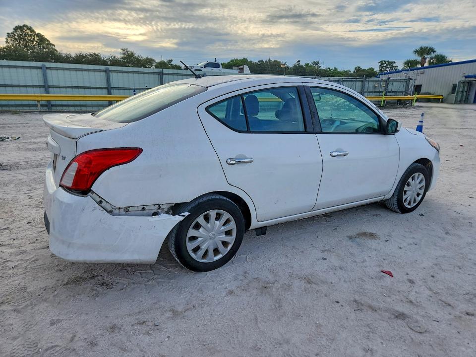 2018 Nissan Versa მანქანა იყიდება აუქციონზე, vin: 3N1CN7AP6JL885055, აუქციონის ნომერი: 70741796