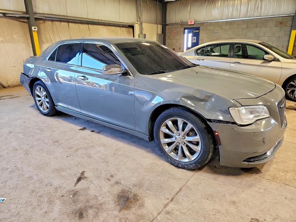 Продаж на аукціоні авто 2018 Chrysler 300, vin: 2C3CCAKG9JH240993, номер лоту: 70348086