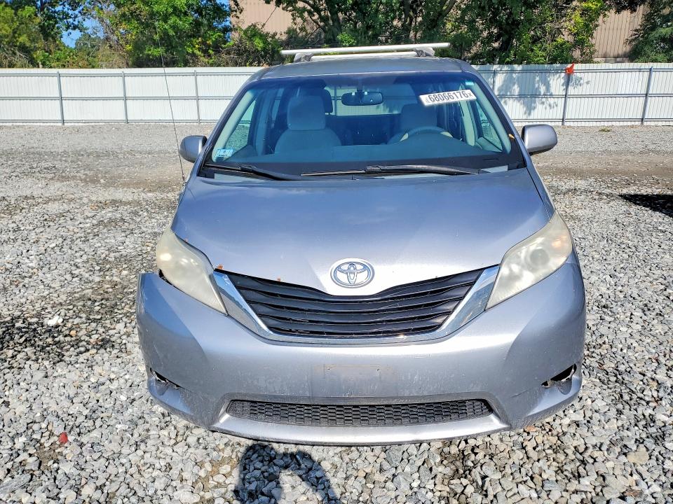 2012 Toyota Sienna მანქანა იყიდება აუქციონზე, vin: 5TDKK3DC3CS233722, აუქციონის ნომერი: 68066176