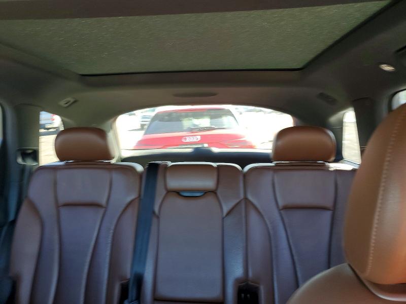 Продаж на аукціоні авто 2017 Audi Q7, vin: WA1LHAF70HD039010, номер лоту: 68741966