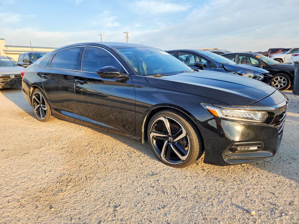 Продажа на аукционе авто 2019 Honda Accord, vin: 1HGCV1F39KA113577, номер лота: 70628016