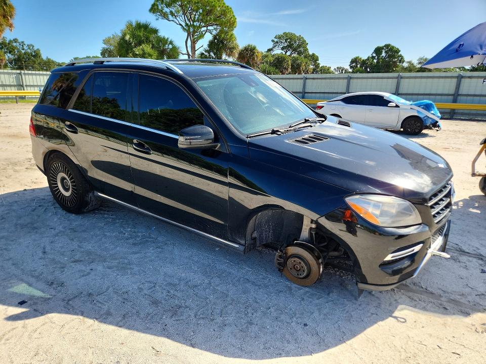 69070386 :رقم المزاد ، 4JGDA5HB5FA480021 vin ، 2015 Mercedes-benz Ml مزاد بيع
