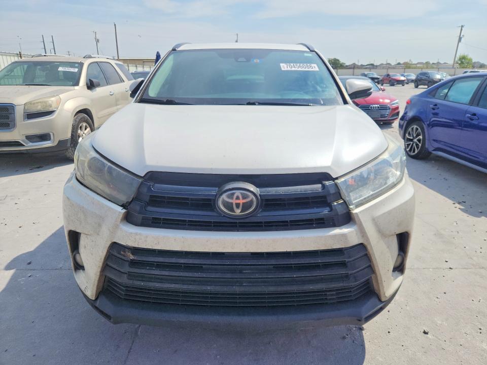 70456086 :رقم المزاد ، 5TDKZRFH4HS507945 vin ، 2017 Toyota Highlander مزاد بيع