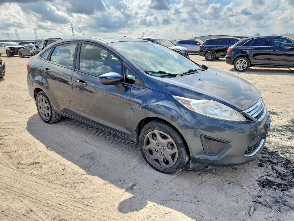 69194766 :رقم المزاد ، 3FADP4BJ1BM171064 vin ، 2011 Ford Fiesta مزاد بيع