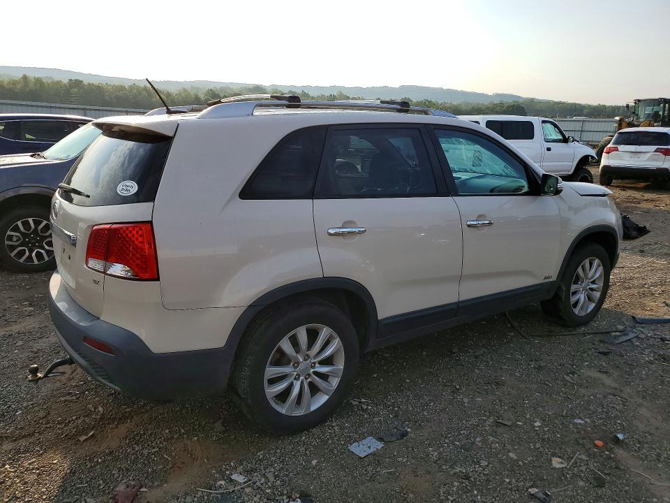 2011 Kia Sorento მანქანა იყიდება აუქციონზე, vin: 5XYKUCA14BG020996, აუქციონის ნომერი: 68491096