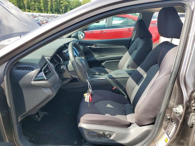 68144476 :رقم المزاد ، 4T1B11HK4KU761123 vin ، 2019 Toyota Camry مزاد بيع