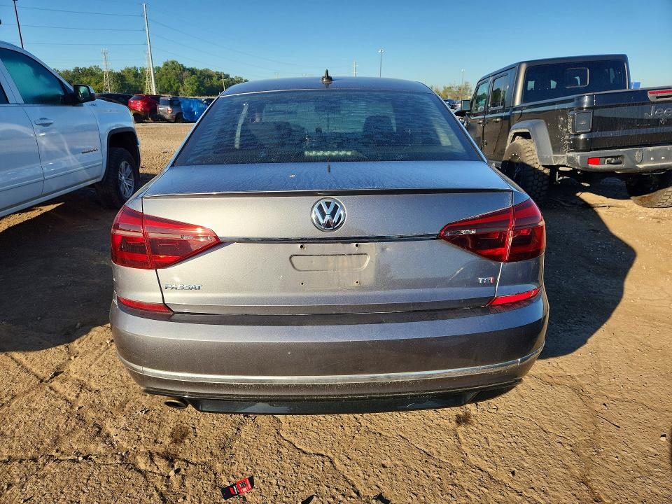 Продажа на аукционе авто 2017 Volkswagen Passat, vin: 1VWDT7A34HC073664, номер лота: 68682556
