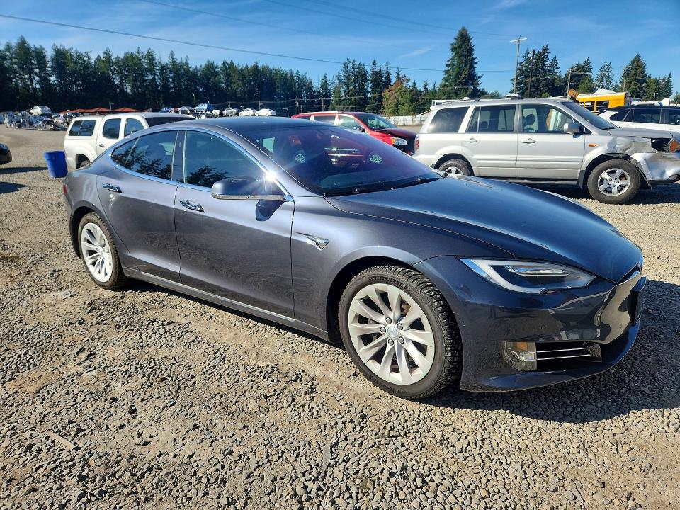 Продаж на аукціоні авто 2017 Tesla Model S, vin: 5YJSA1E22HF217407, номер лоту: 69904306