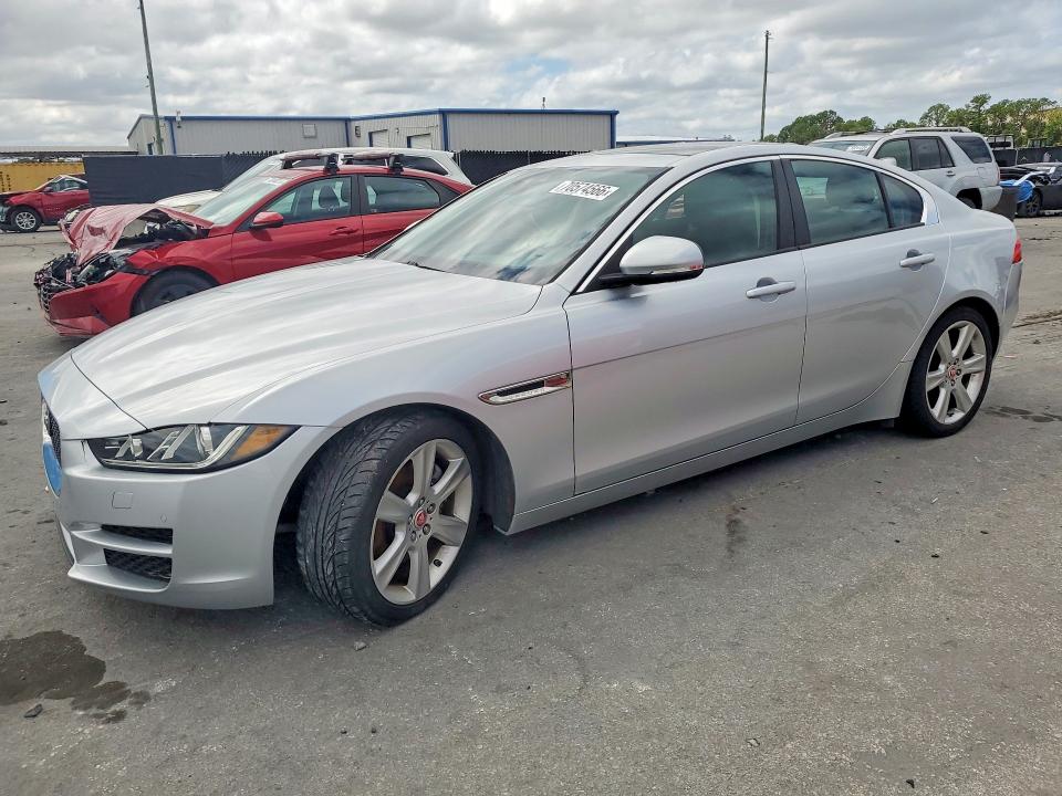 Продаж на аукціоні авто 2017 Jaguar Xe, vin: SAJAD4BN2HA970206, номер лоту: 70574566