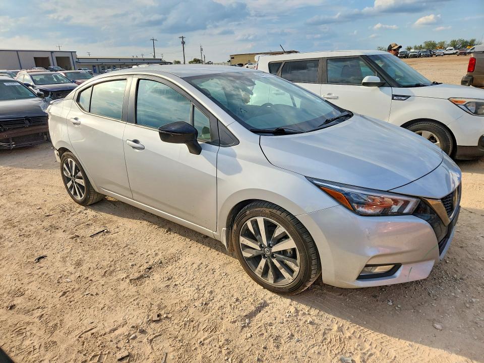 69495596 :رقم المزاد ، 3N1CN8FV4ML922105 vin ، 2021 Nissan Versa مزاد بيع