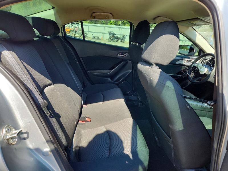 68374646 :رقم المزاد ، 3MZBN1U71JM258661 vin ، 2018 Mazda 3 مزاد بيع
