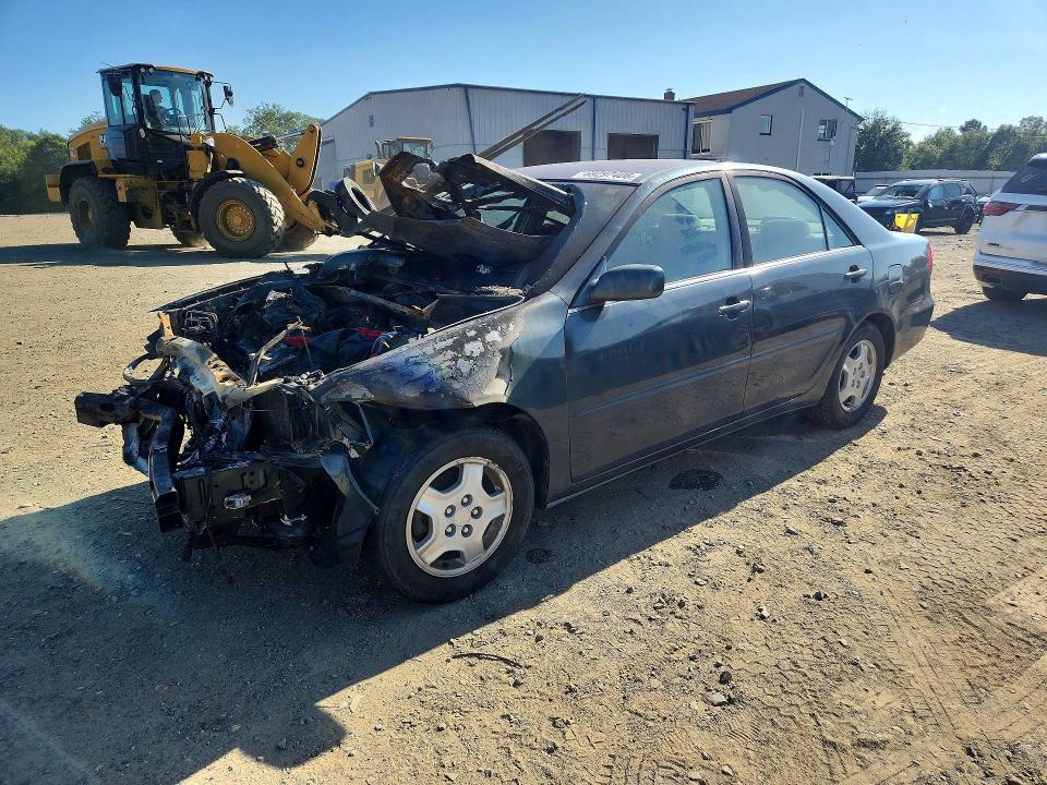 69297406 :رقم المزاد ، 4T1BF32K73U545645 vin ، 2003 Toyota Camry مزاد بيع