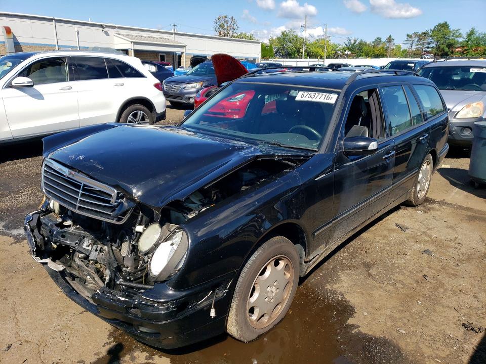2003 Mercedes-benz E მანქანა იყიდება აუქციონზე, vin: WDBJH82J93X085335, აუქციონის ნომერი: 67537716