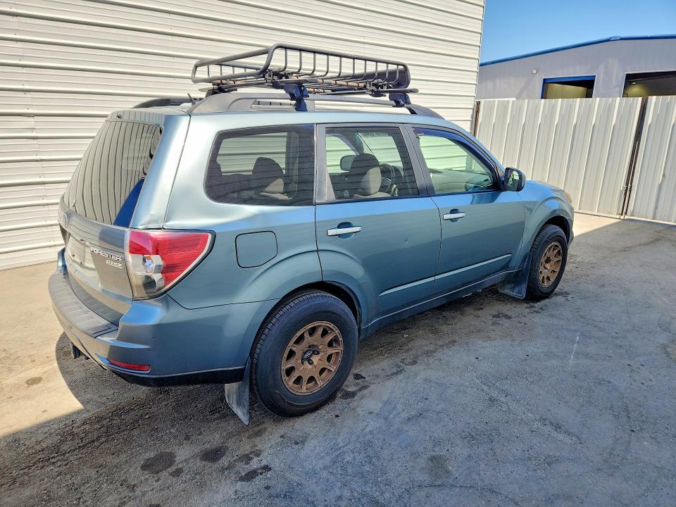69981686 :رقم المزاد ، JF2SHADC9DG403758 vin ، 2013 Subaru Forester مزاد بيع