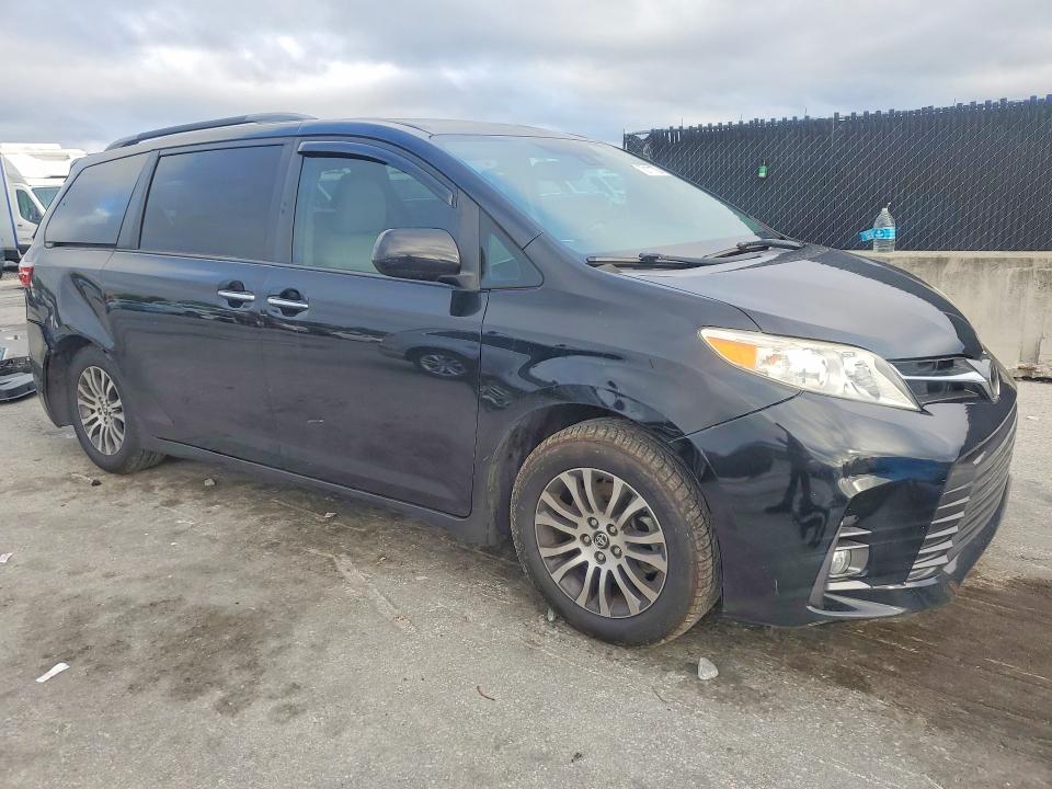 Aukcja sprzedaży 2019 Toyota Sienna, vin: 5TDYZ3DC8KS975277, numer aukcji: 70111736