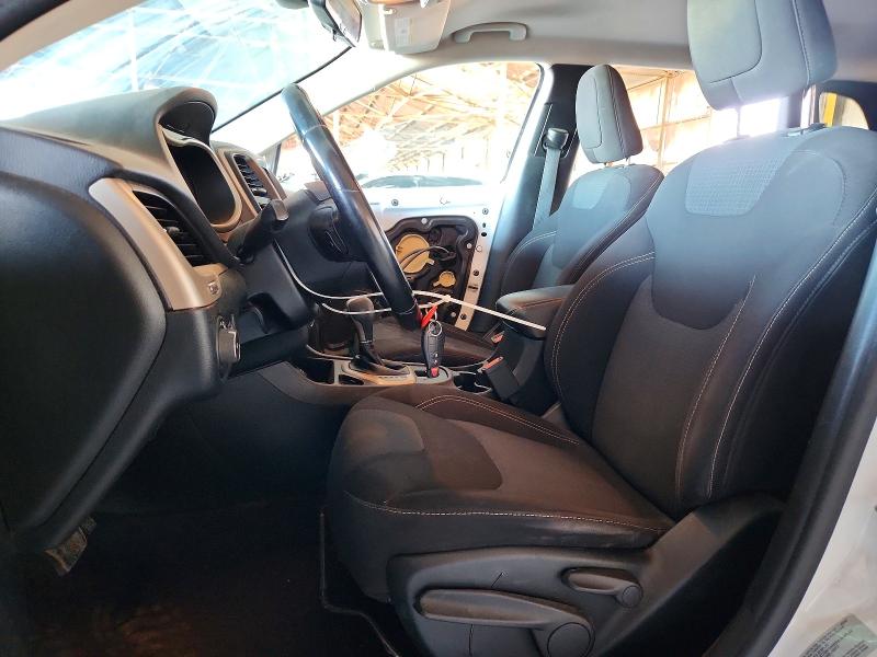 Продаж на аукціоні авто 2017 Jeep Cherokee, vin: 1C4PJLCB4HW668256, номер лоту: 70061906