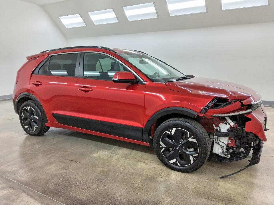 Продаж на аукціоні авто 2023 Kia Niro, vin: KNDCR3L12P5027089, номер лоту: 69246016