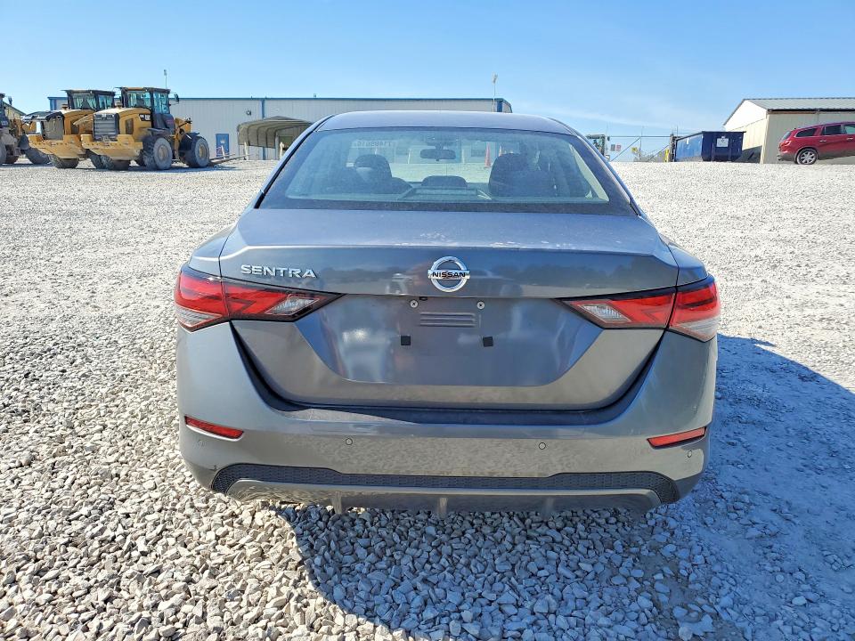 71409616 :رقم المزاد ، 3N1AB8BV9MY256660 vin ، 2021 Nissan Sentra مزاد بيع