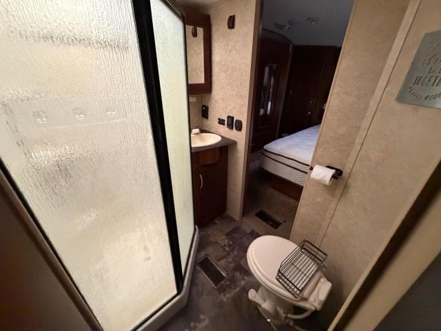 2014 Forest River Crusader Touring Edition მანქანა იყიდება აუქციონზე, vin: 5ZT3CSRBXEG113715, აუქციონის ნომერი: 70440976