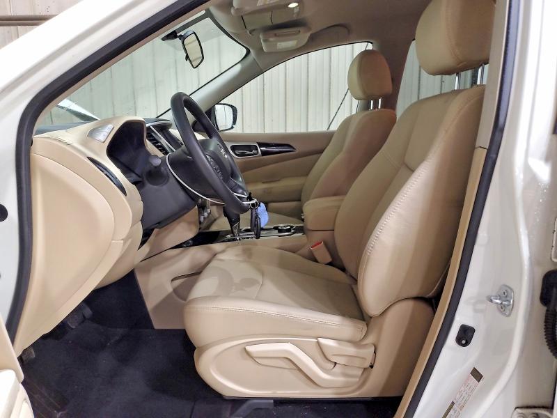 Продажа на аукционе авто 2017 Nissan Pathfinder, vin: 5N1DR2MM6HC640817, номер лота: 69841036