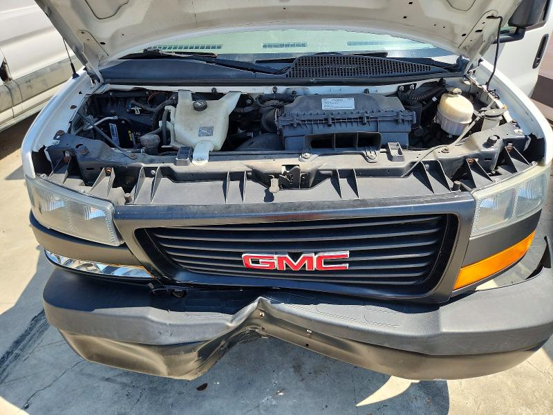 64380776 :رقم المزاد ، 1GD07RFP7J1220893 vin ، 2018 Gmc Savana مزاد بيع
