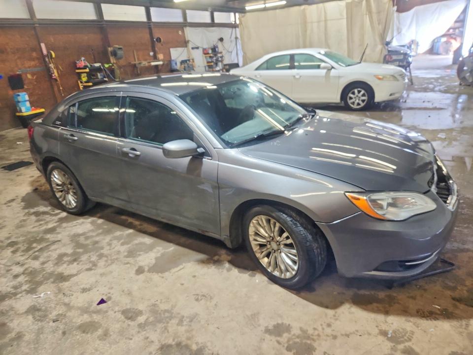 Продаж на аукціоні авто 2012 Chrysler 200, vin: 1C3CCBAB2CN154379, номер лоту: 69172046