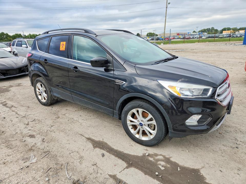 Продажа на аукционе авто 2018 Ford Escape, vin: 1FMCU9GD0JUB76082, номер лота: 69683266