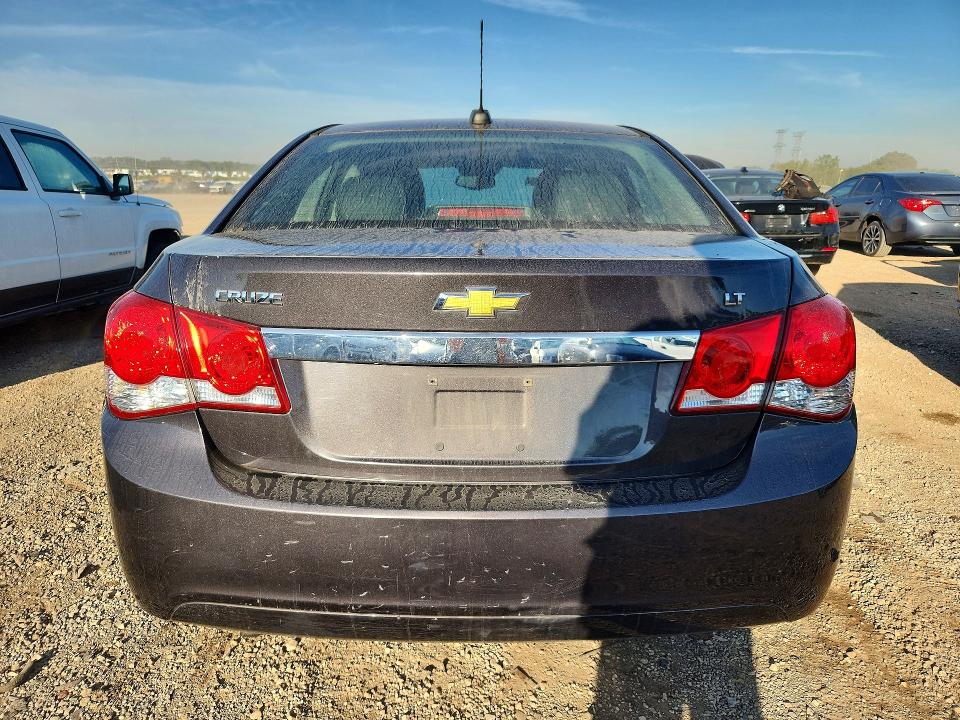 70765716 :رقم المزاد ، 1G1PE5SB0F7281222 vin ، 2015 Chevrolet Cruze مزاد بيع