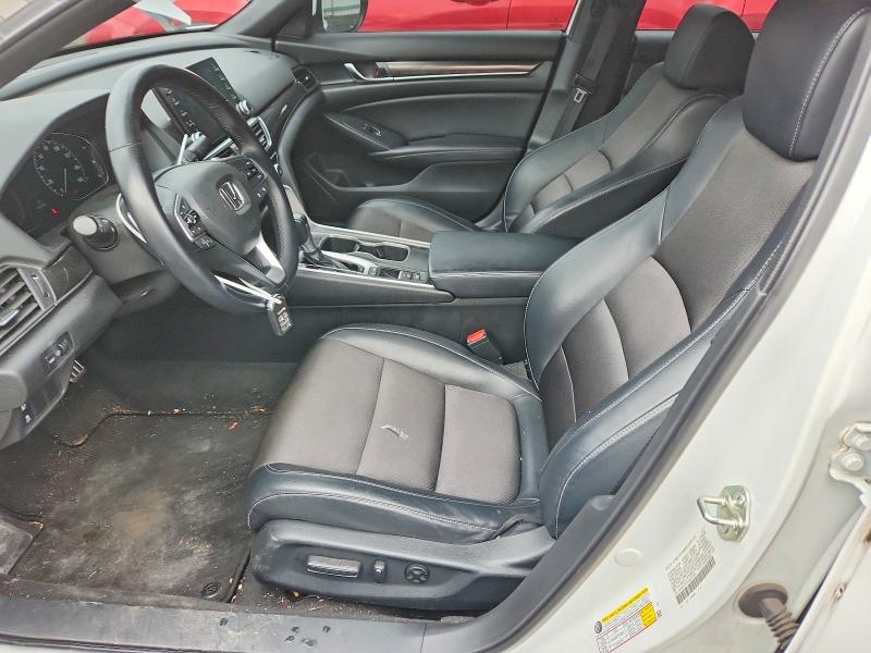 Продаж на аукціоні авто 2018 Honda Accord, vin: 1HGCV1F33JA022108, номер лоту: 69500666