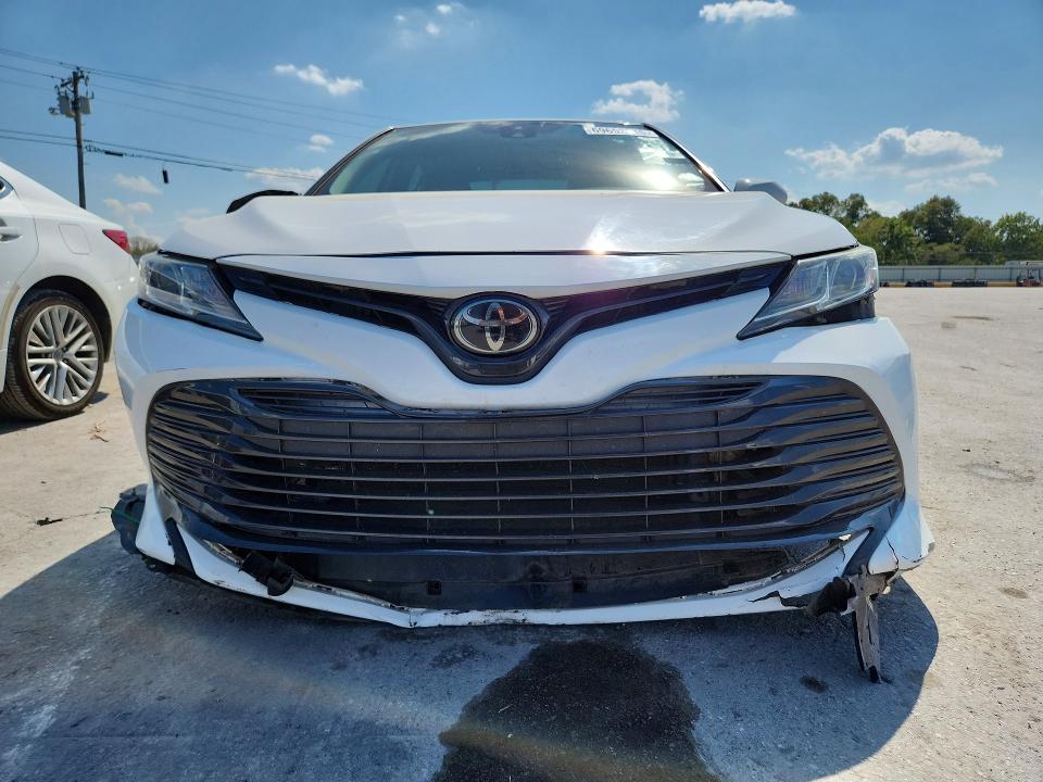 Продаж на аукціоні авто 2019 Toyota Camry, vin: 4T1B11HK8KU227199, номер лоту: 69652346