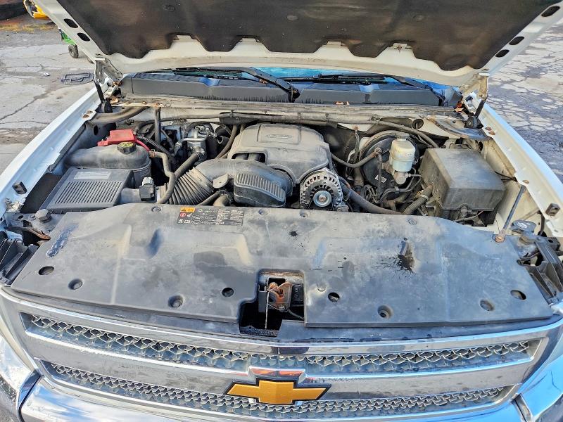 Auction sale of the 2013 Chevrolet Silverado, vin: 1GCRKSE04DZ313835, lot number: 69119666