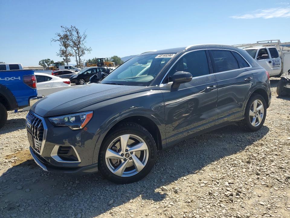 68168396 :رقم المزاد ، WA1AUCF36M1120536 vin ، 2021 Audi Q3 مزاد بيع