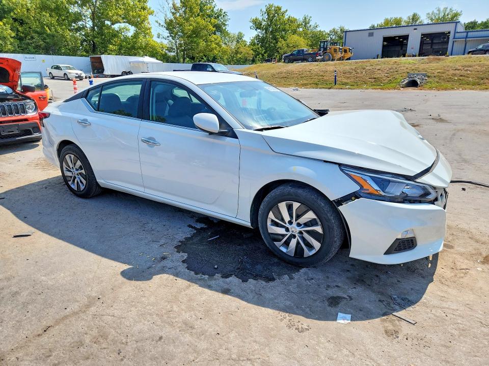 Aukcja sprzedaży 2019 Nissan Altima, vin: 1N4BL4BV3KC114193, numer aukcji: 68100956
