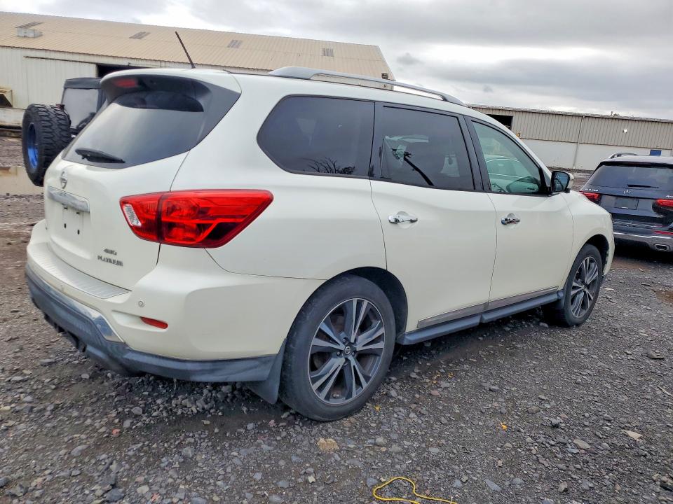 70478456 :رقم المزاد ، 5N1DR2MM8JC626164 vin ، 2018 Nissan Pathfinder مزاد بيع