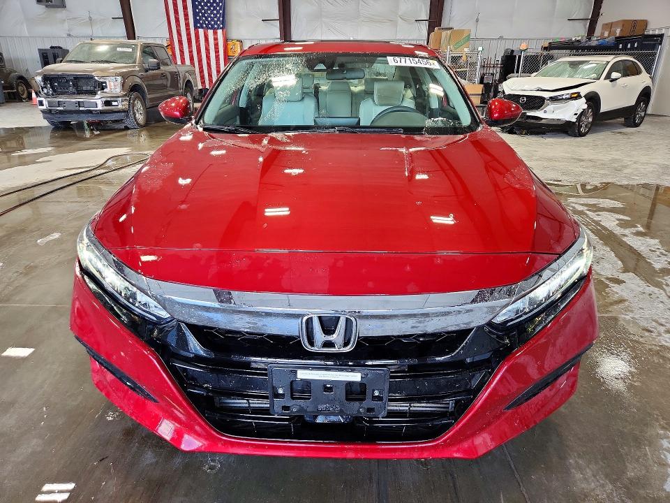 Продажа на аукционе авто 2018 Honda Accord, vin: 1HGCV1F45JA085770, номер лота: 67715456