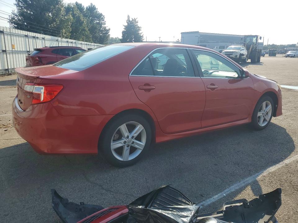 69376466 :رقم المزاد ، 4T1BF1FK3CU551053 vin ، 2012 Toyota Camry مزاد بيع