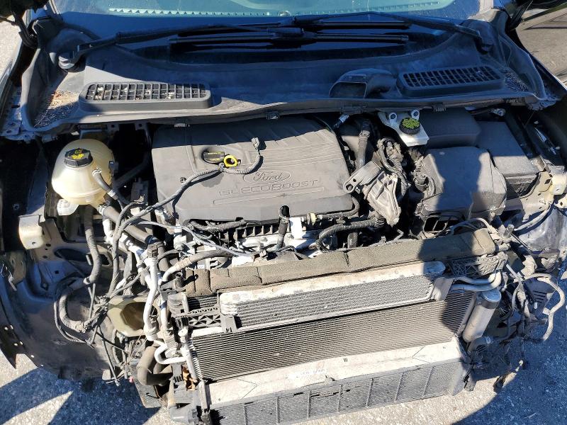 69227166 :رقم المزاد ، 1FMCU9GD4HUD84864 vin ، 2017 Ford Escape مزاد بيع