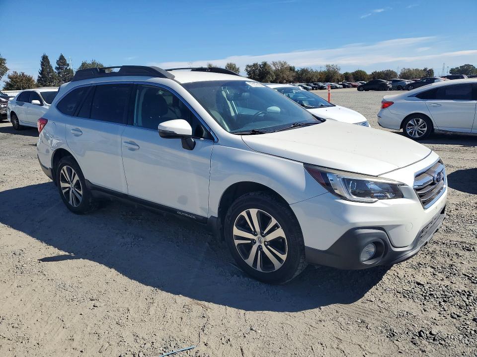 70147436 :رقم المزاد ، 4S4BSAJC2K3397564 vin ، 2019 Subaru Outback مزاد بيع